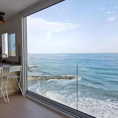 La Perla Cruise Apartment On Private Beach, Modern With Aircon & Wifi Benalmádena Zewnętrze zdjęcie